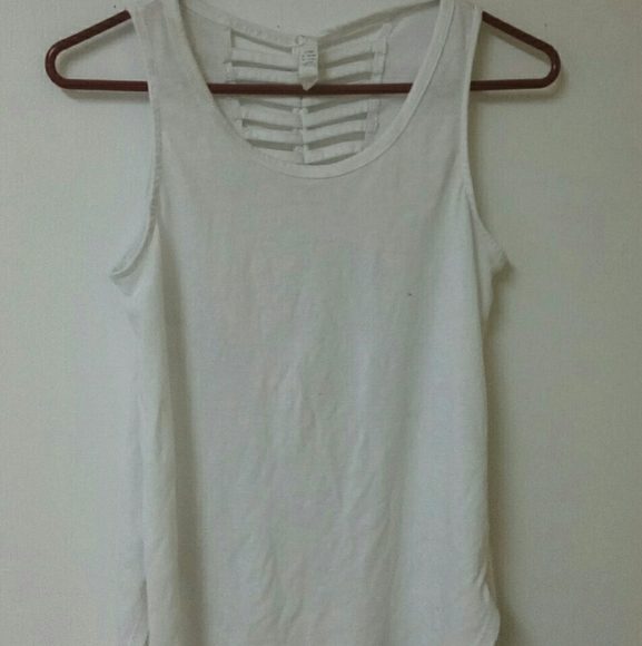 Tank - Picture 2 of 2